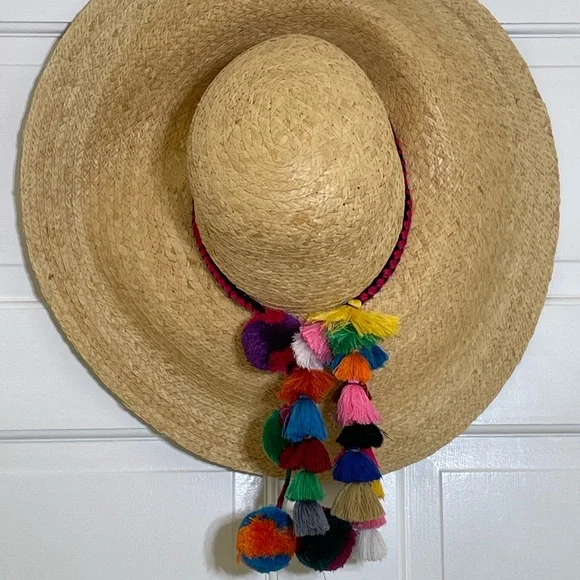 Juicy Couture | Accessories | Nwot Juicy Couture Rainbow Pom  display picture 2